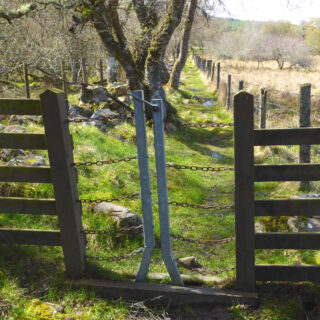 Chain-gates typical of section south of Ballindalloch